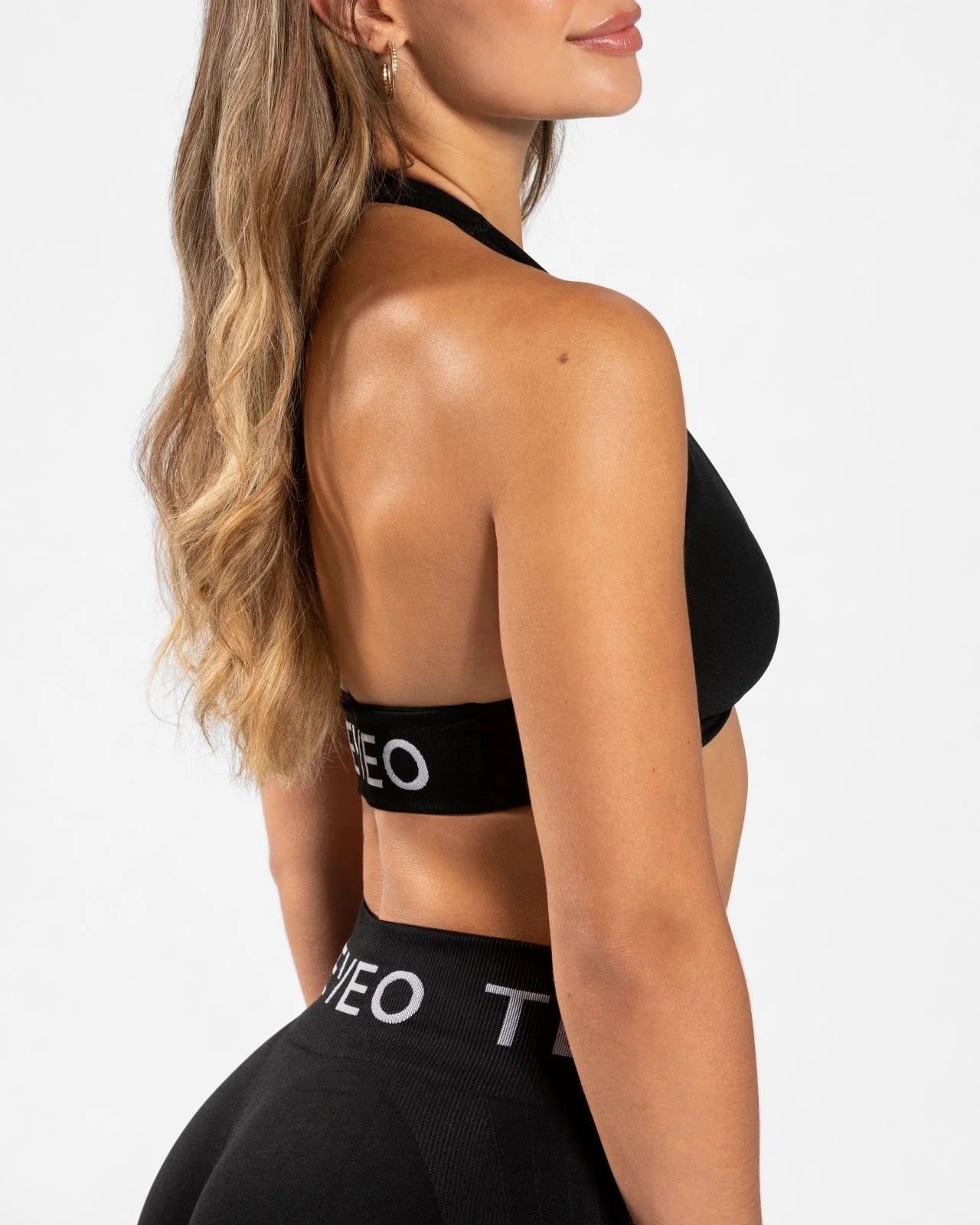 Teveo Signature Twisted Bra ‘Black’ - Image 3