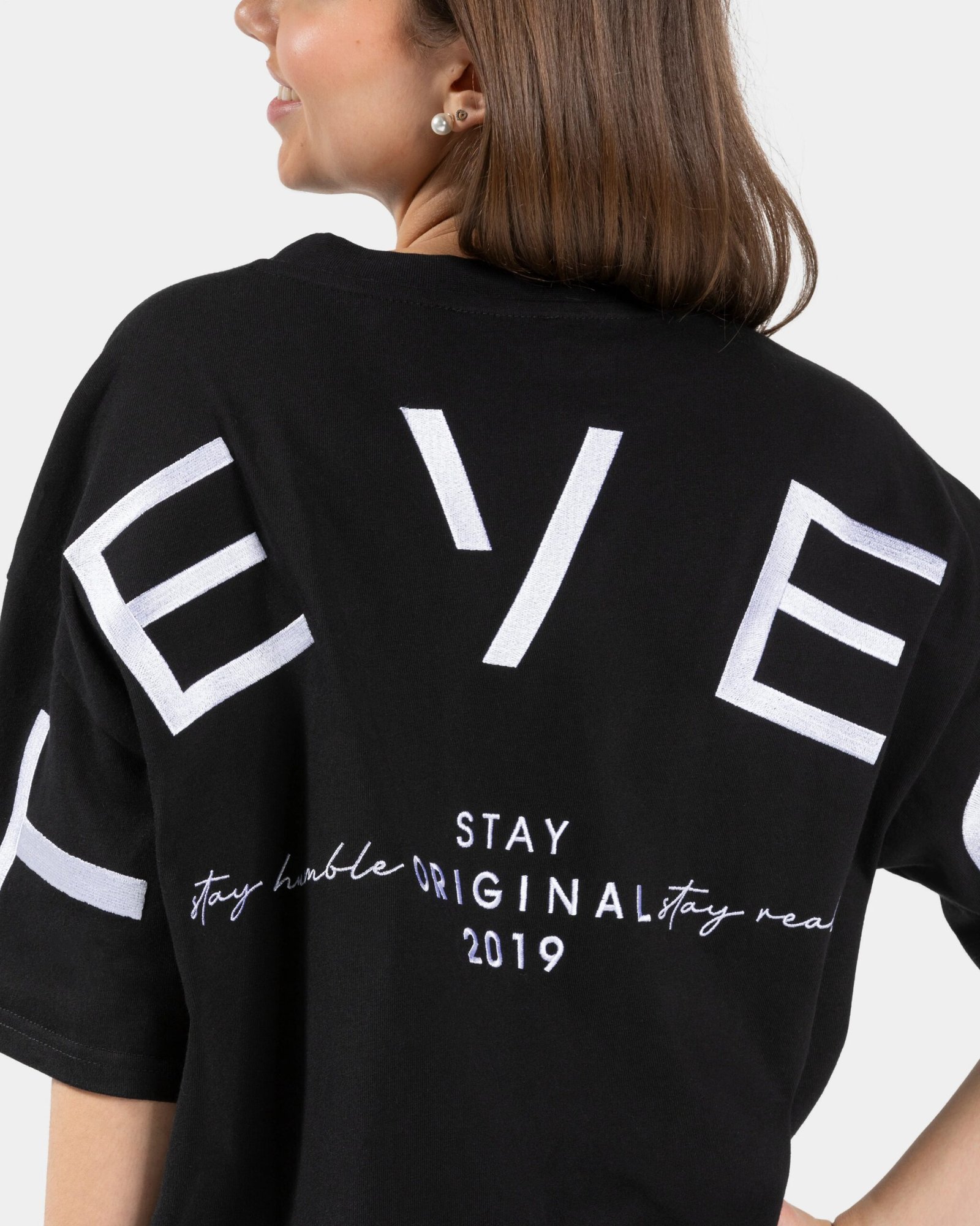 Teveo Signature Oversized T-Shirt ‘Black’ - Image 4