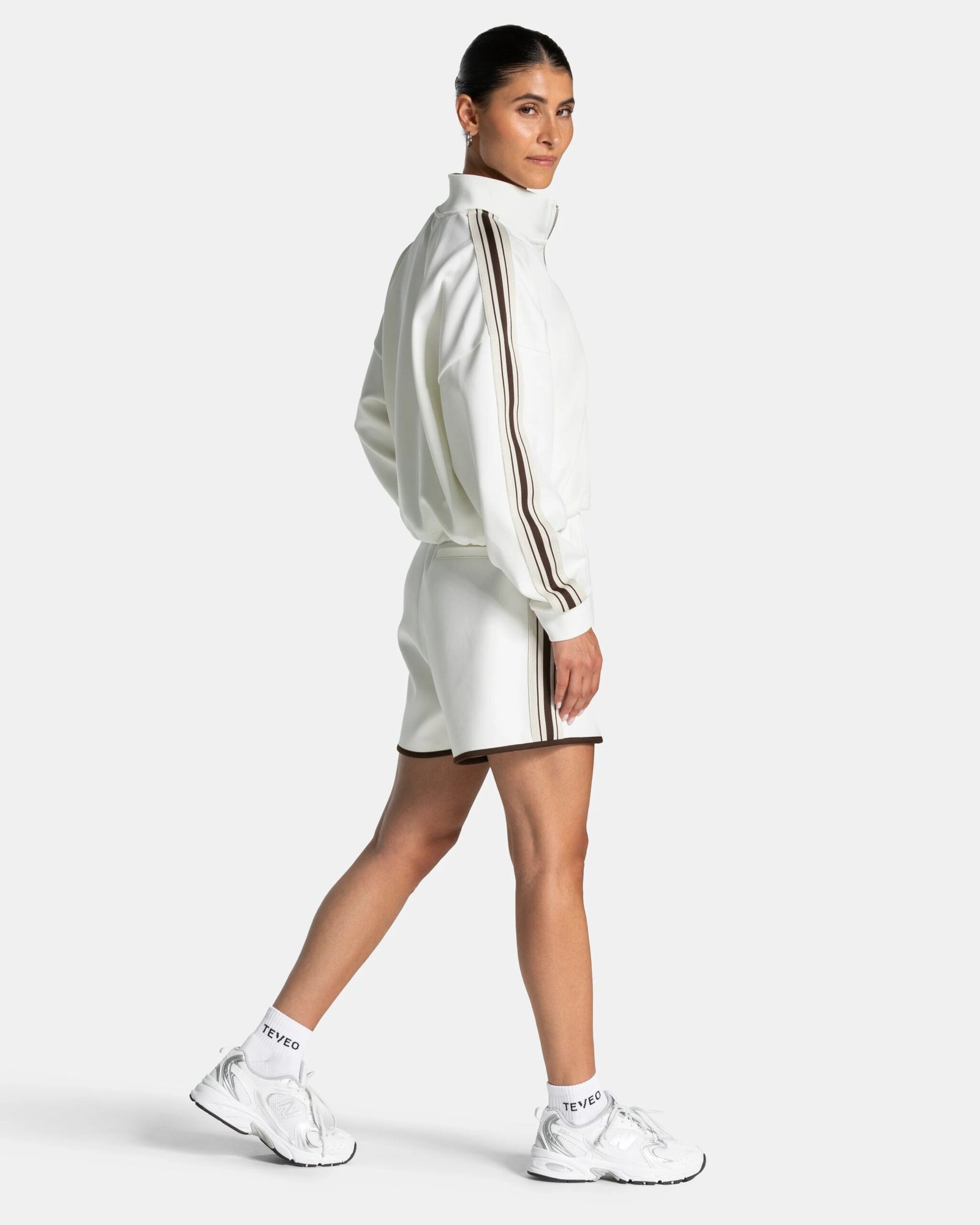 Teveo Club Cropped Zip Jacket ‘Off White’ - Image 5