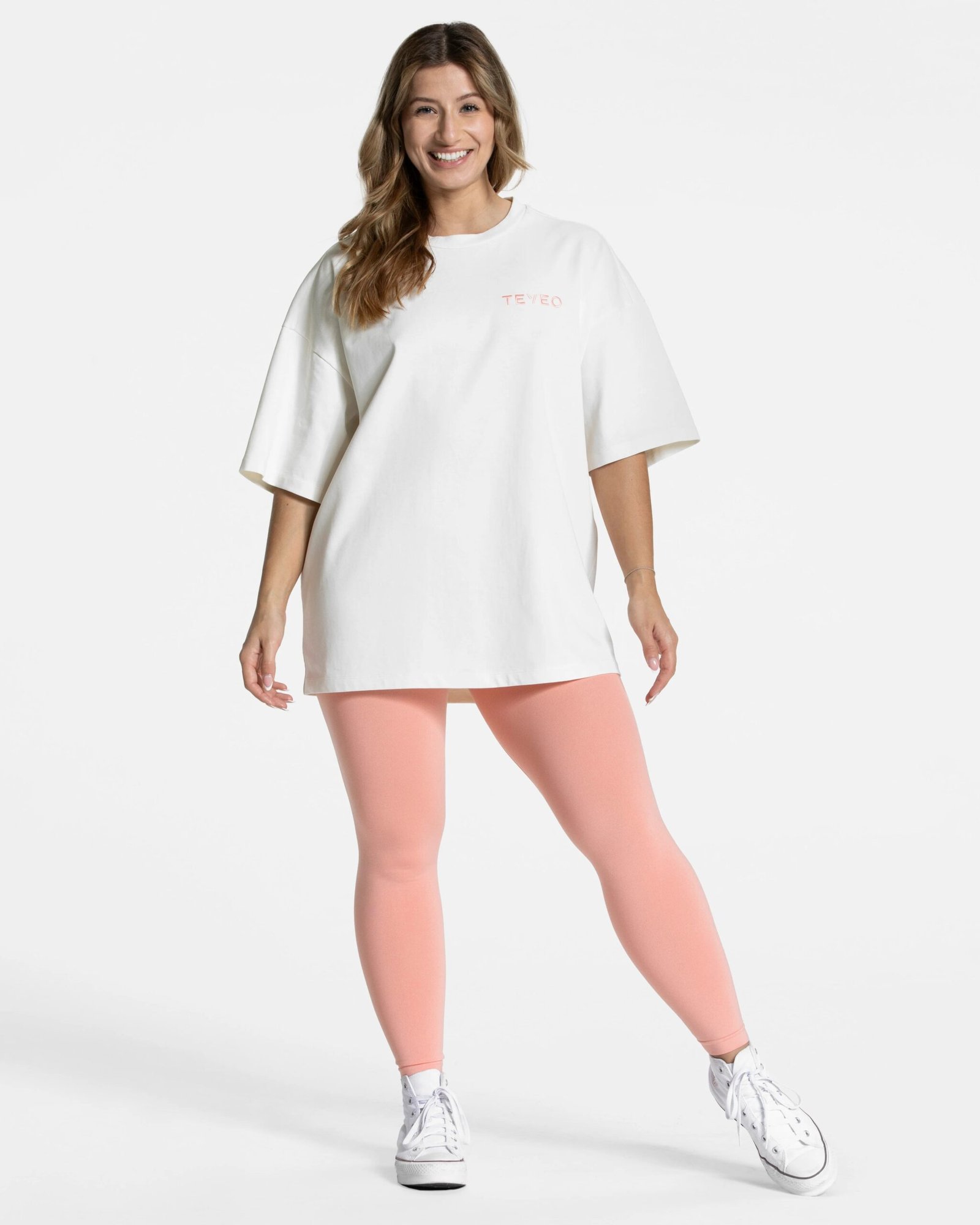 Teveo Signature Oversized T-Shirt ‘Peach’ - Image 3