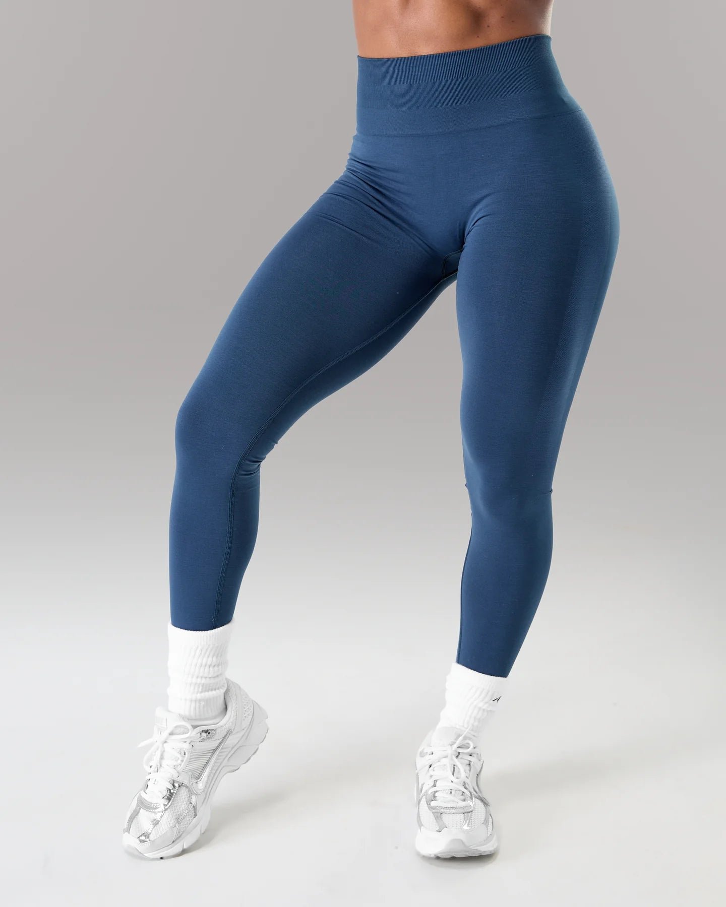 ALPHALETE AMPLIFY ULTRA-HIGH RISE LEGGING ‘Anchor’ - Image 4