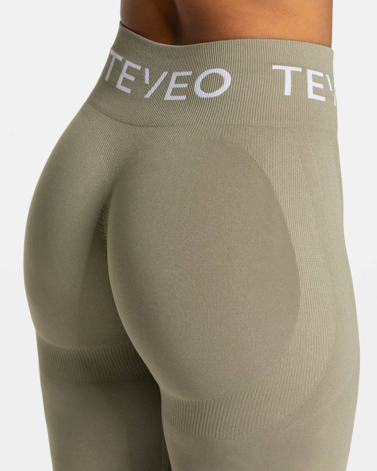 TEVEO Signature Covert Scrunch Leggings ‘Khaki’ - Image 4